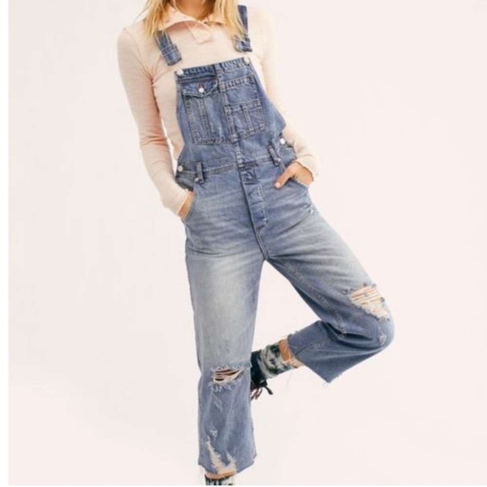 🍓Free People | We the Free Free People baggy boyfriend denim overalls